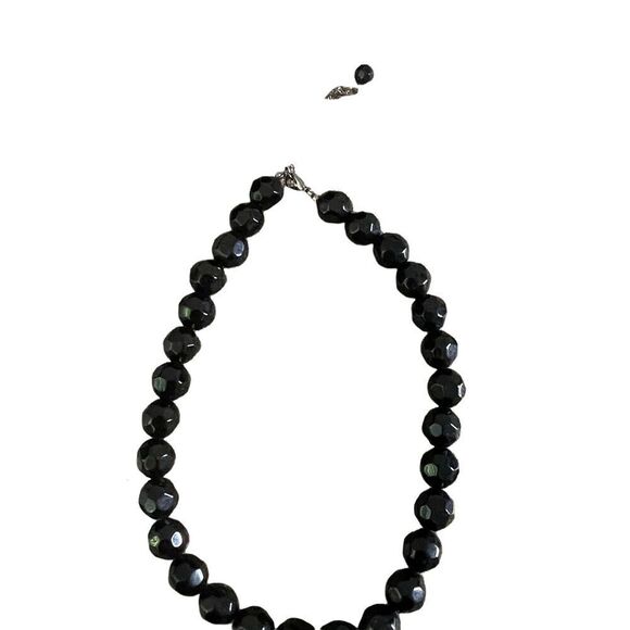 Vintage Jet Black Faceted Glass Beaded Choker Necklace 16” Single Strand - Picture 4 of 6